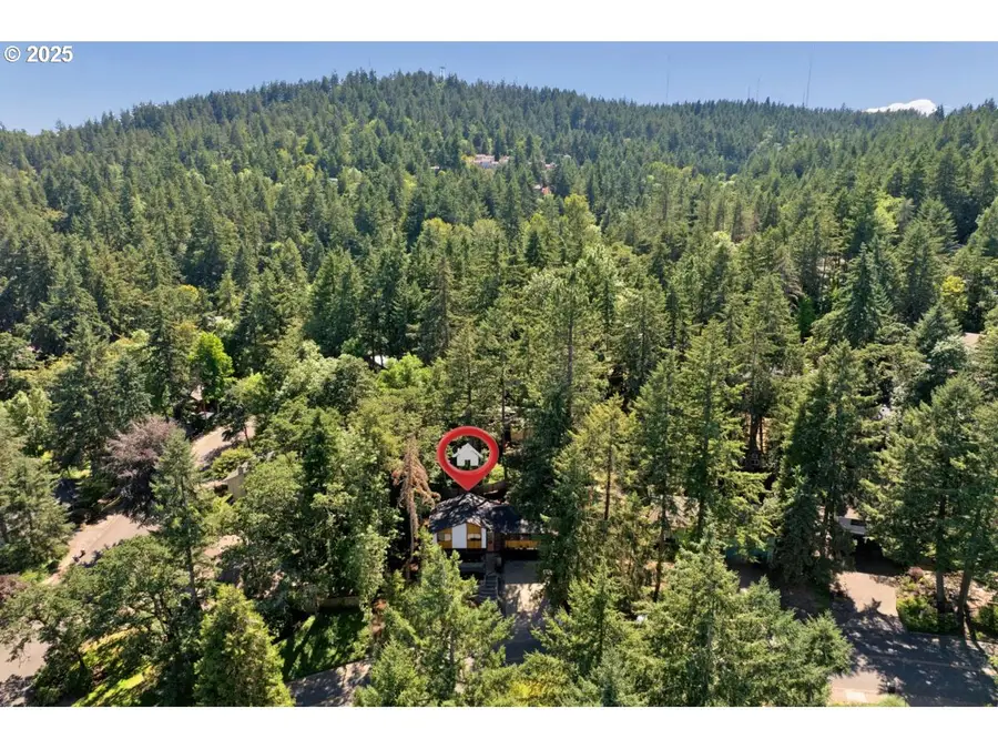 396 Brae Burn Dr, Eugene, OR 97405 - Image #3