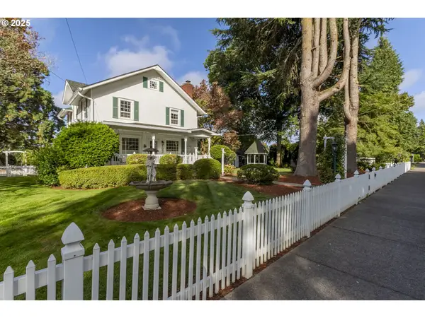 803 N Main Ave, Ridgefield, WA 98642