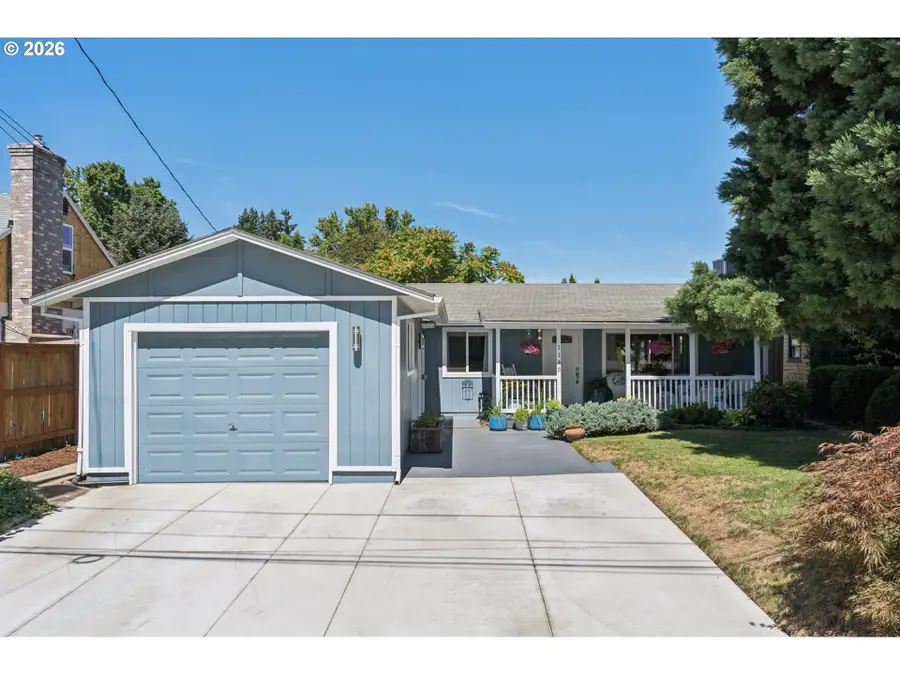 1145 NE Lincoln St, Hillsboro, OR 97124 - #2