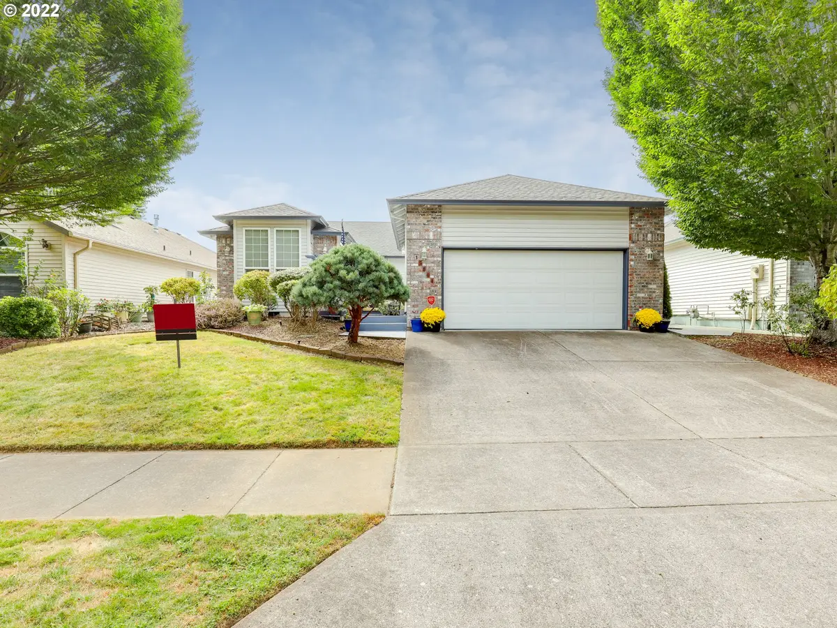 15804 NE Russell St, Portland, OR 97230 - #1