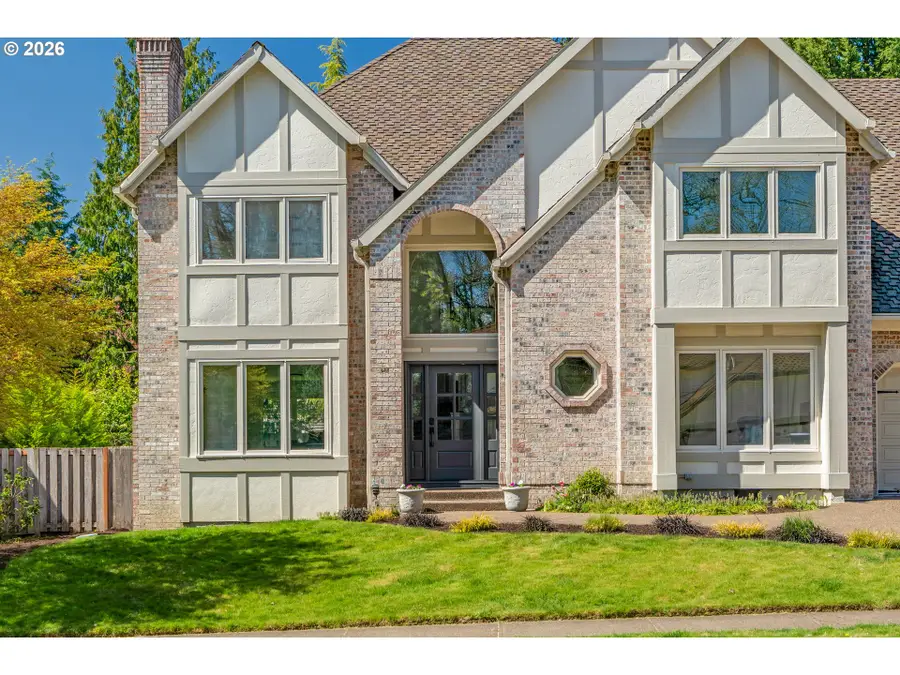 14335 Edenberry Dr, Lake Oswego, OR 97035 - #2