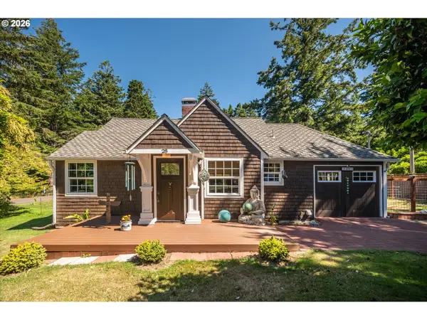 28 Hamlet St, PortOrford, OR 97465