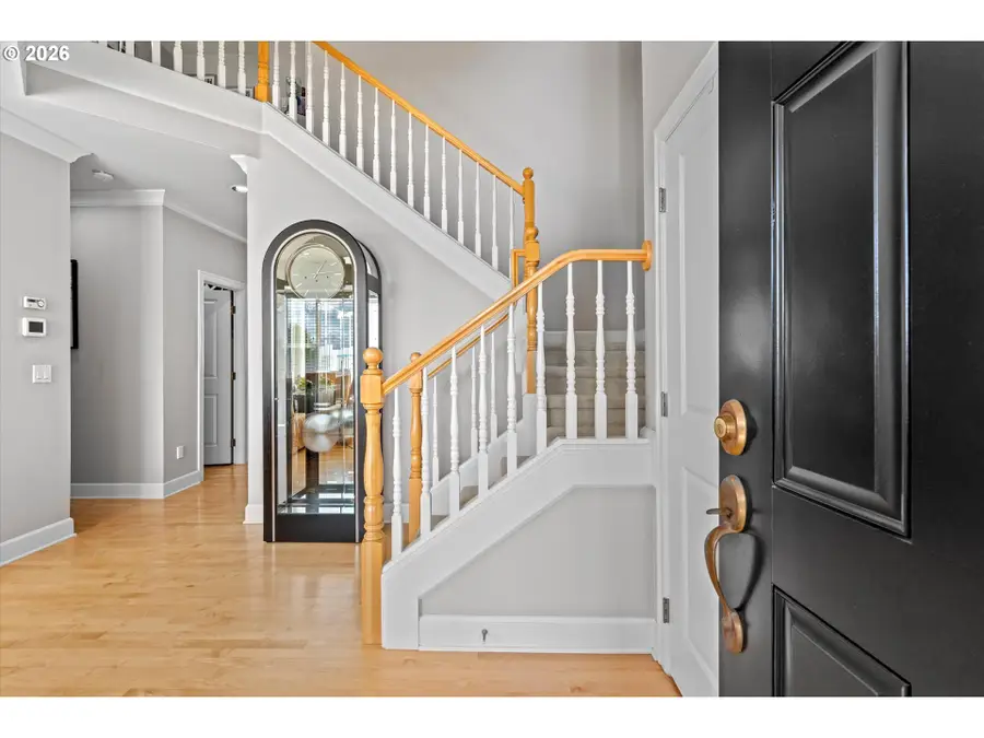 4701 Cambridge Ct, Lake Oswego, OR 97035 - #3