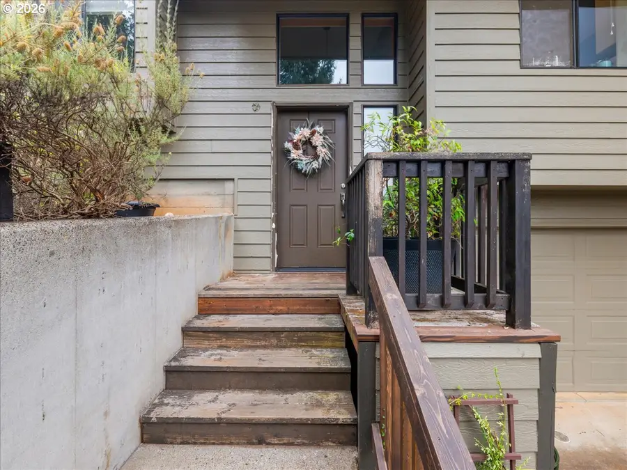 245 Silver Loop, Silverton, OR 97381 - #3