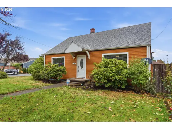 2345 NE Division St, Gresham, OR 97030