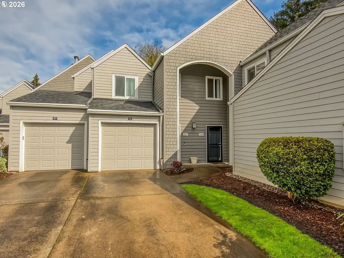 5225 Jean Rd, Lake Oswego, OR 97035 - #1