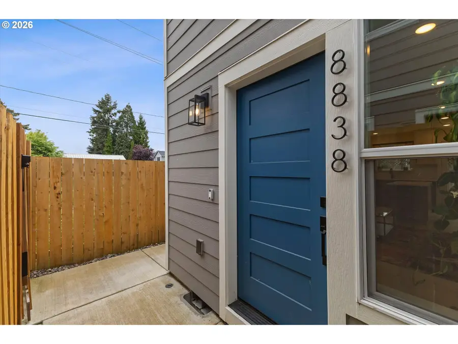 8838 N Drummond Ave, Portland, OR 97217 - #2