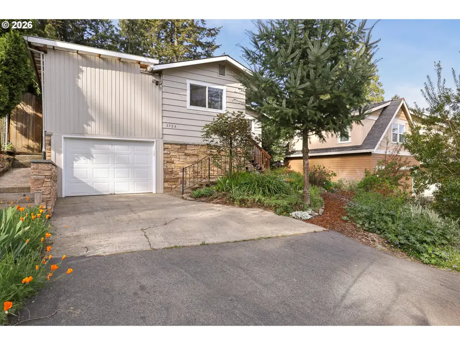 2723 SW Texas St, Portland, OR 97219 - #2