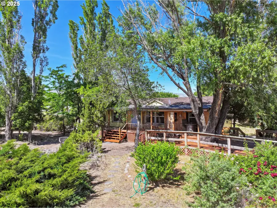 18 Camdon Dr, Dallesport, WA 98617 - Image #2