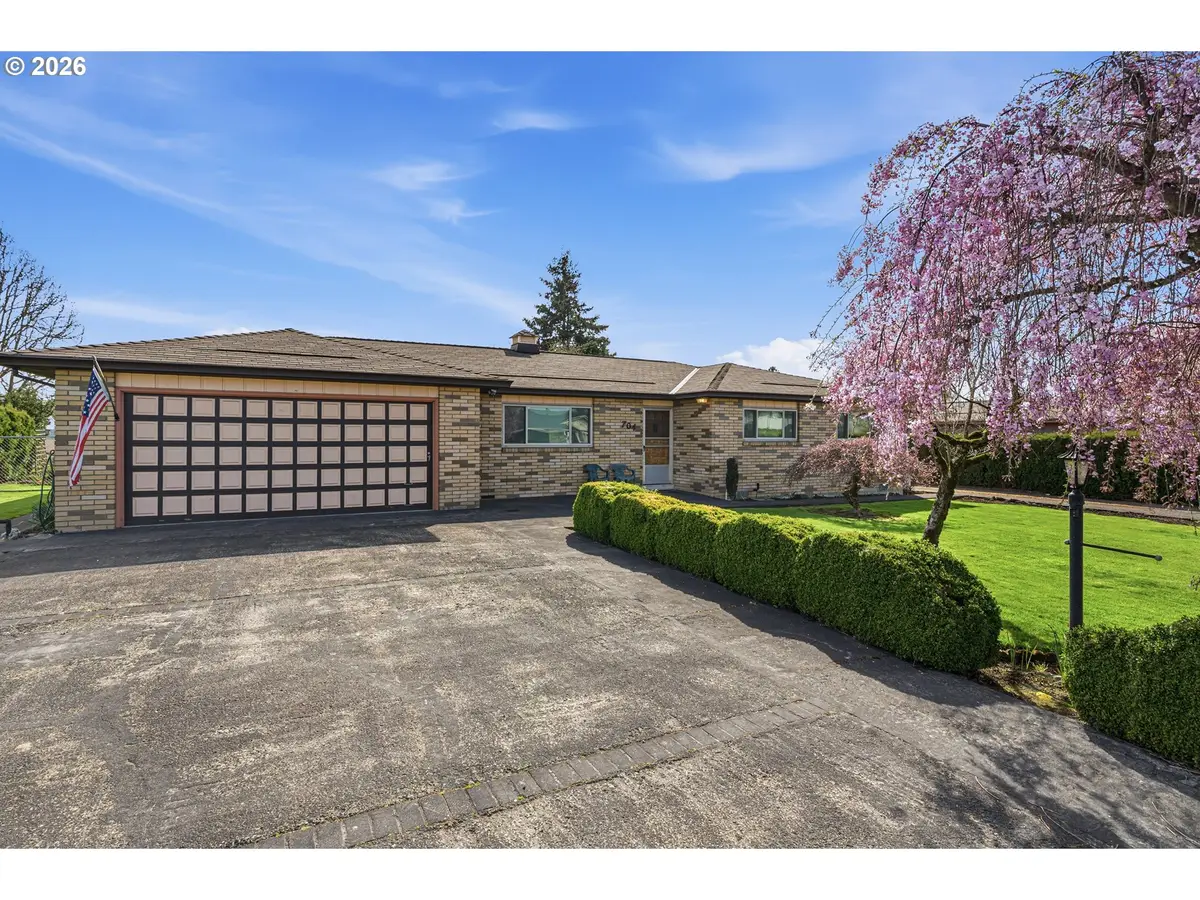 704 Toliver Rd, Molalla, OR 97038 - #1