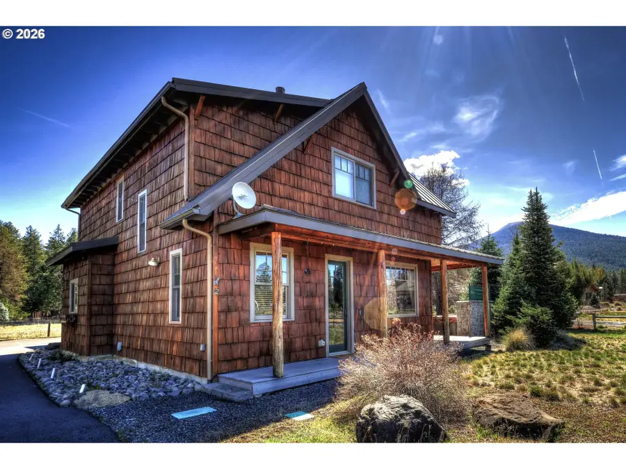 13619 SW Meadowview Dr, Camp Sherman, OR 97730 - #2