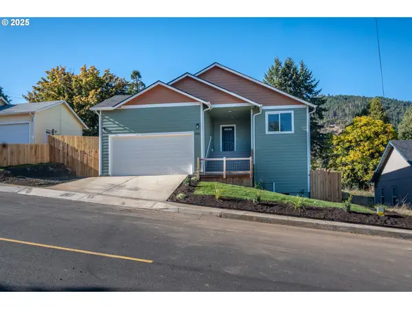 910 NE Leon Ave, MyrtleCreek, OR 97457