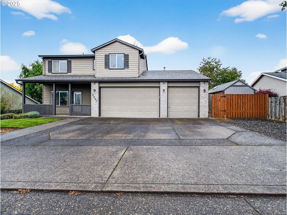 1221 SE Ironwood Ln, Gresham, OR 97080 - Image #1