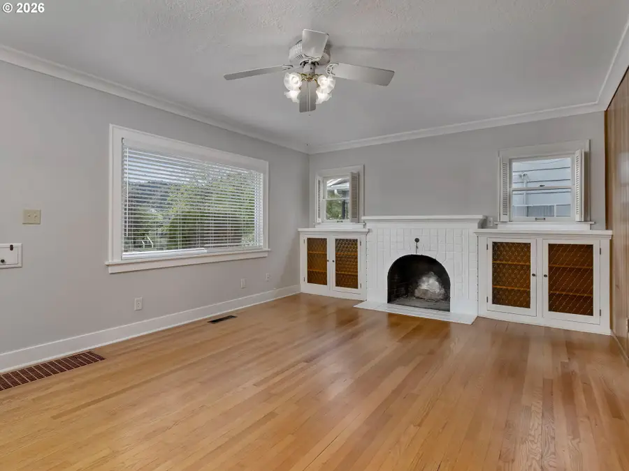 7825 N Willamette Blvd, Portland, OR 97203 - #3