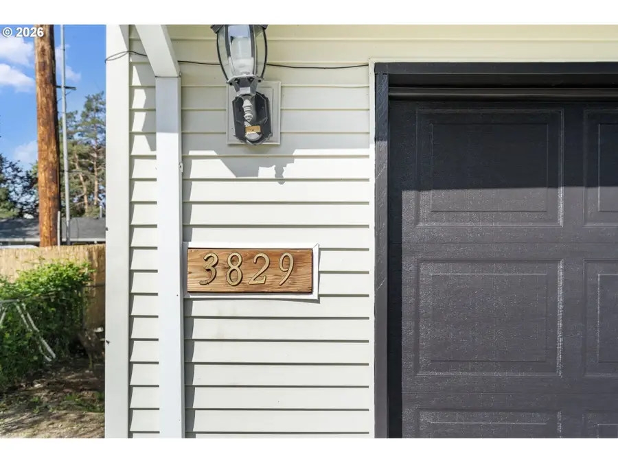 3829 SE 103rd Ave, Portland, OR 97266 - #2