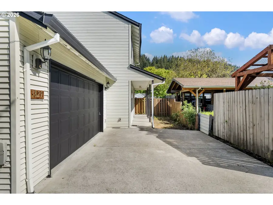 3829 SE 103rd Ave, Portland, OR 97266 - #3