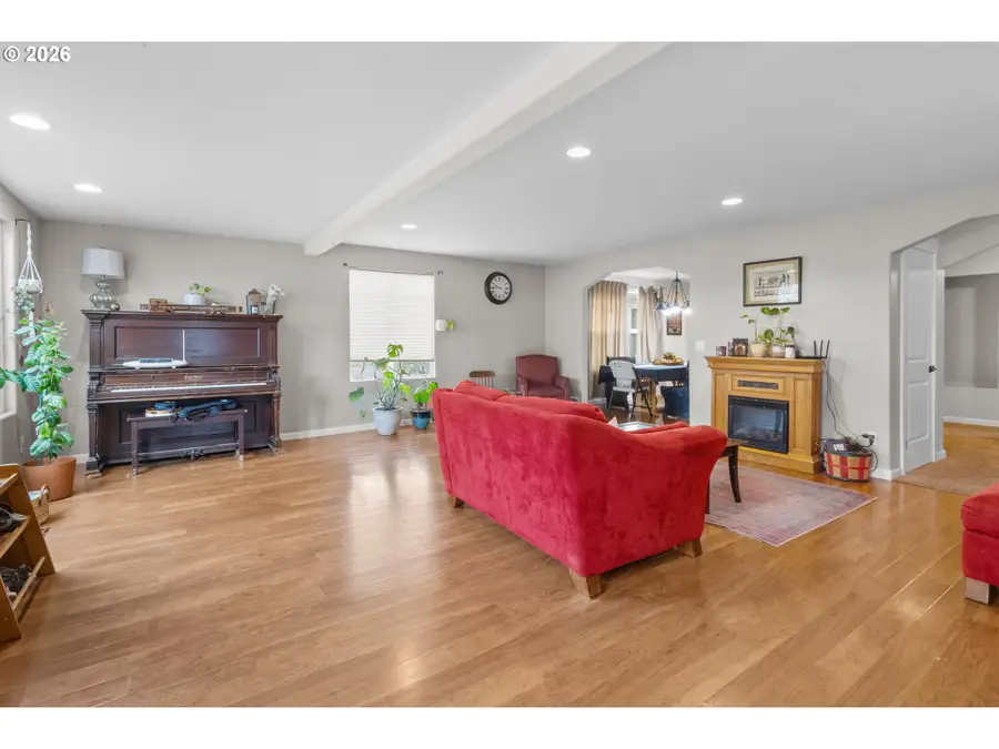 451 Oak Terrace, Sweet Home, OR 97386 - #3