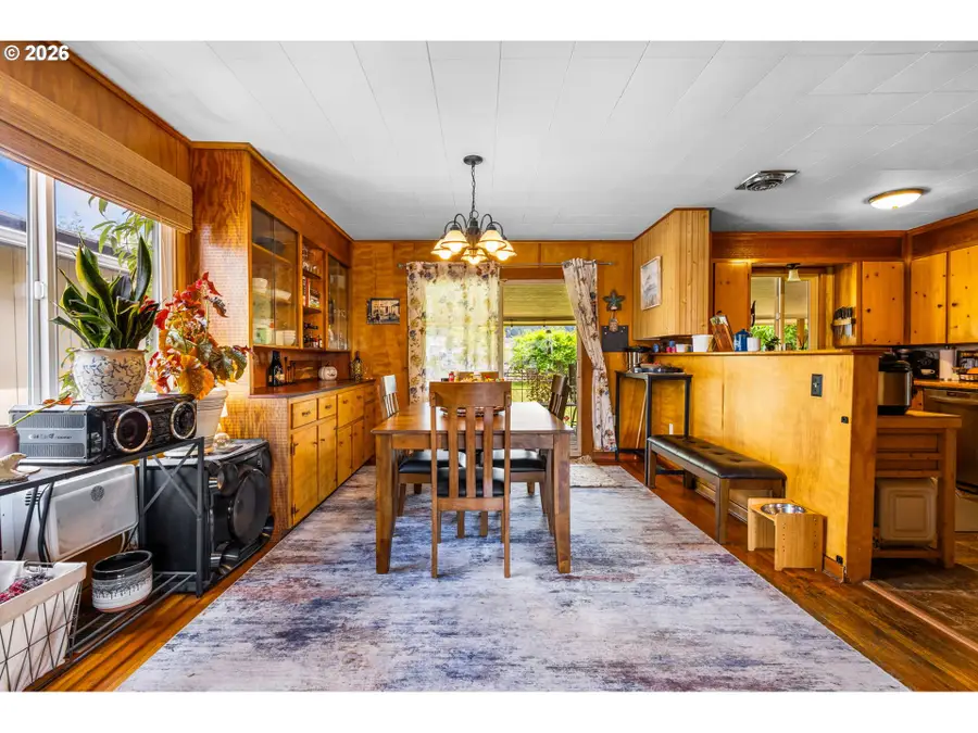 4509 Long St, Sweet Home, OR 97386 - #2