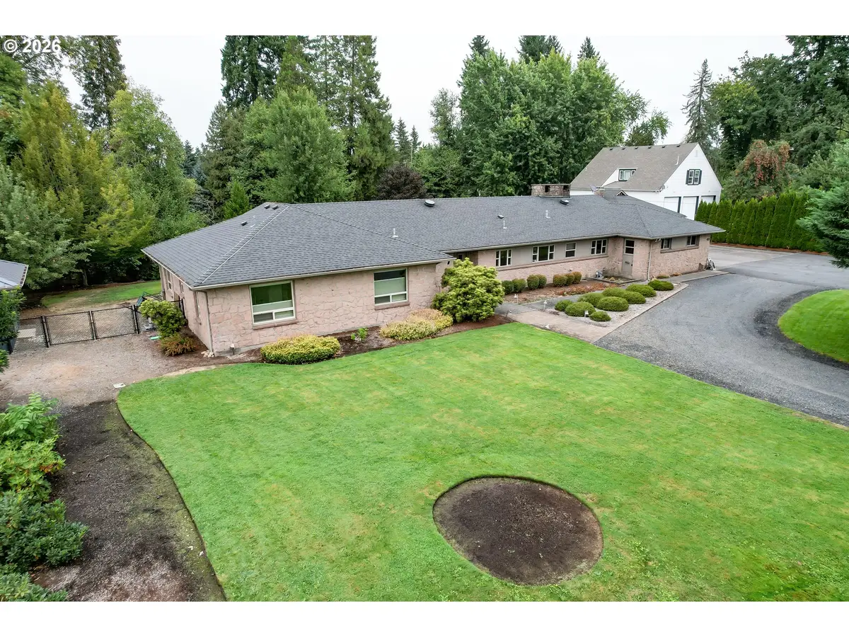 455 W High St, Stayton, OR 97383 - Image #1