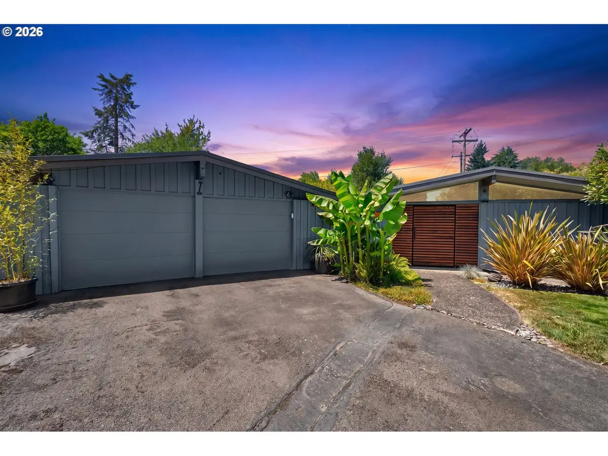 826 Delmar Pl, Eugene, OR 97401 - #1