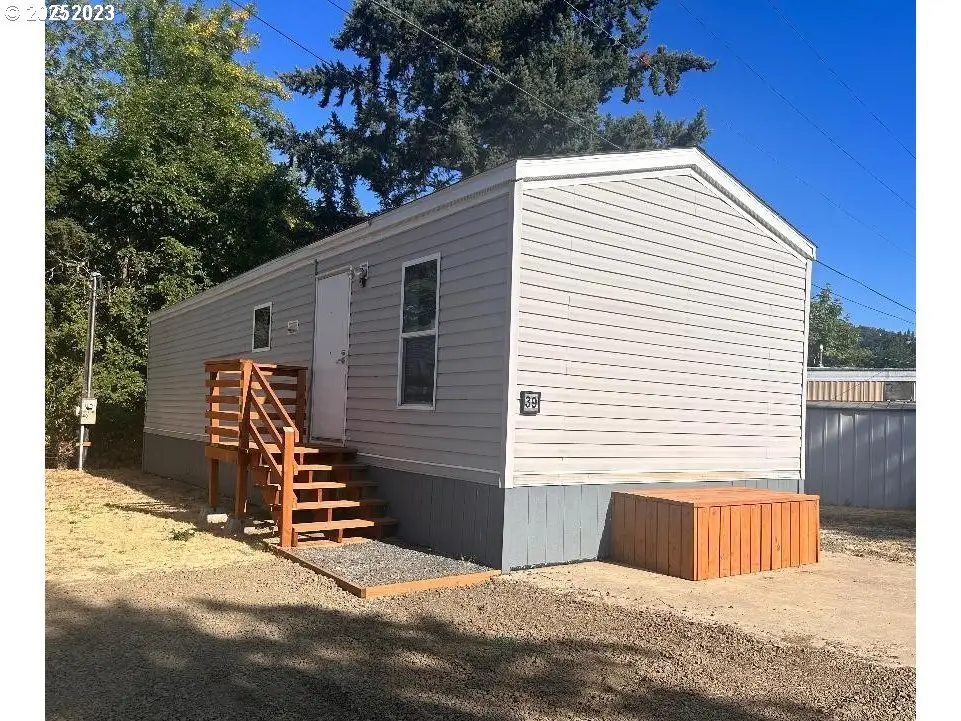 5000 NE Stephens St #39, Roseburg, OR 97470 - Image #1