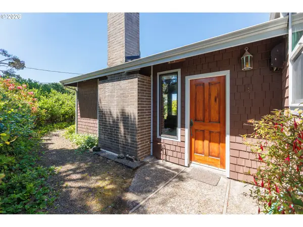330 El Rotundo Ave, LincolnCity, OR 97367