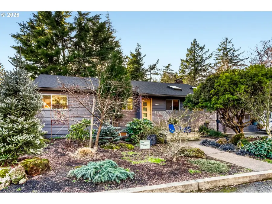 2700 SW Boundary St, Portland, OR 97239 - #2