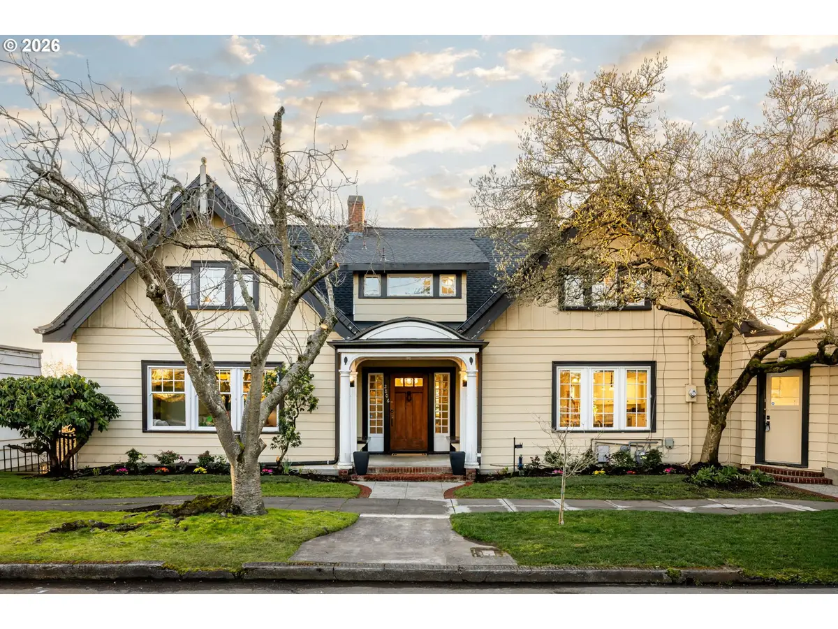 2806 NE Alameda St, Portland, OR 97212 - #1