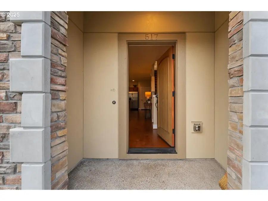 517 SW 199th Ave, Beaverton, OR 97006 - Image #2