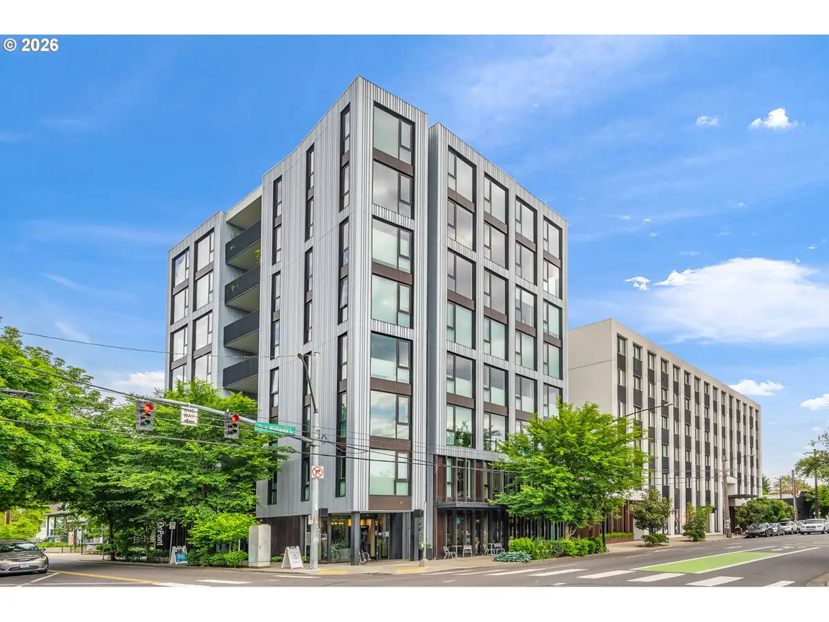 12 NE Fremont St #801, Portland, OR 97212 - #1