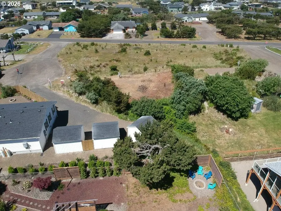 807 346th Pl, Long Beach North Beach Peninsula, WA 98640 - #3