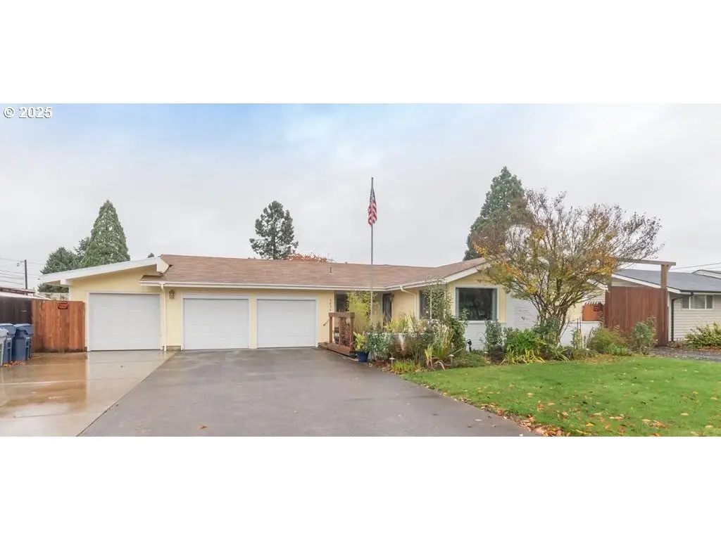 3854 Jasper Rd, Springfield, OR 97478 - Image #1