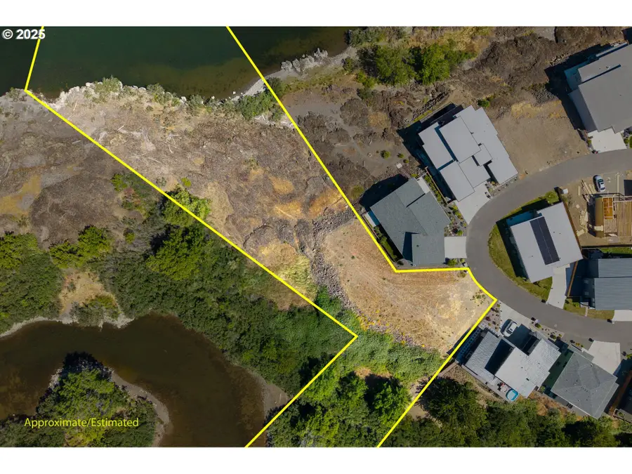 122 123 Southshore Ln, The Dalles, OR 97058 - Image #2