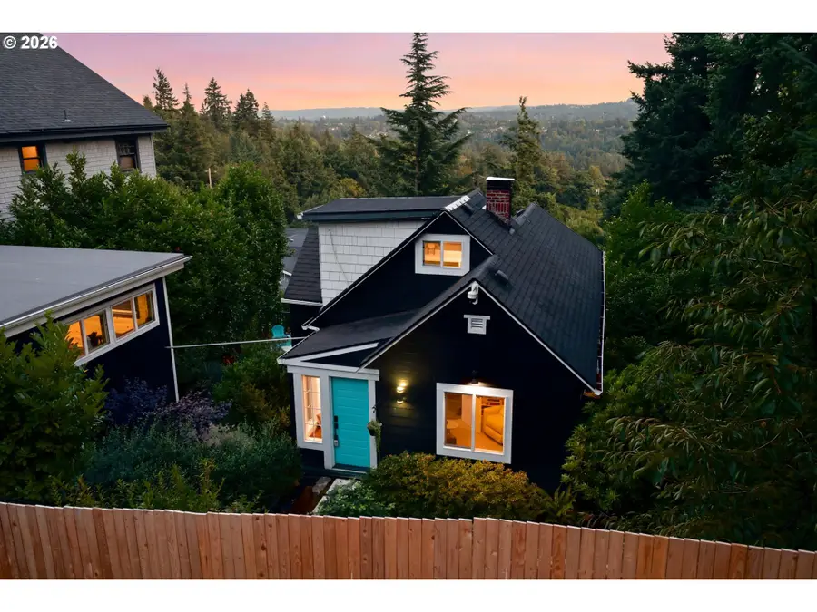 3810 SW Grover St, Portland, OR 97221 - #3