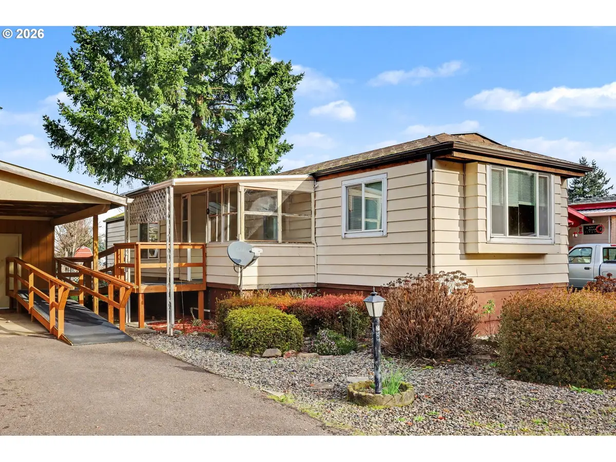 82274 River Dr, Creswell, OR 97426 - Image #1