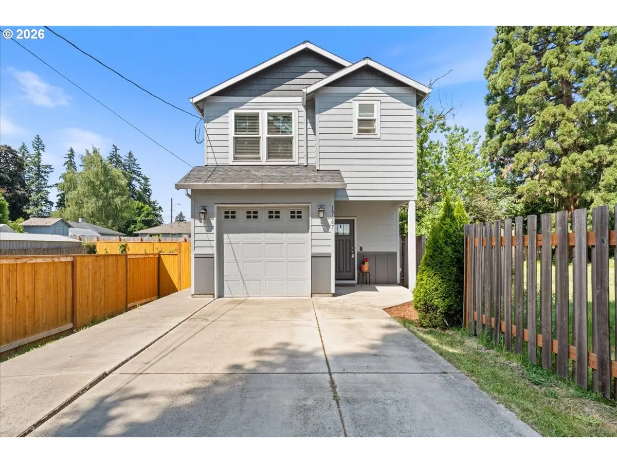 15667 SE Rainier Ave, Clackamas, OR 97015 - #1