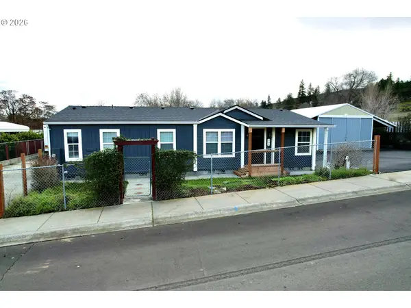 996 Honey Do St, TheDalles, OR 97058
