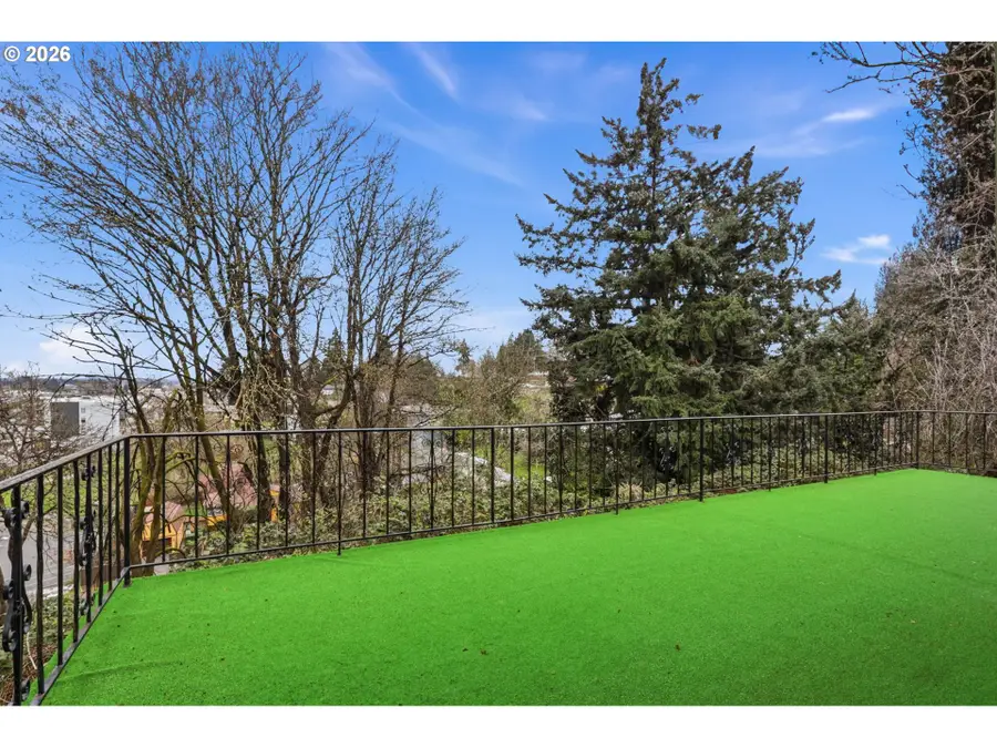 1010 NE 65th St, Vancouver, WA 98665 - #3