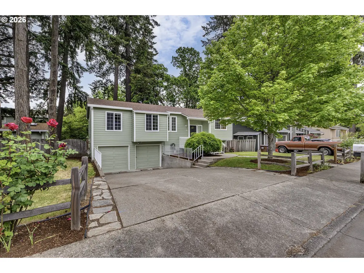 324 SE 30th Ave, Hillsboro, OR 97123 - #1