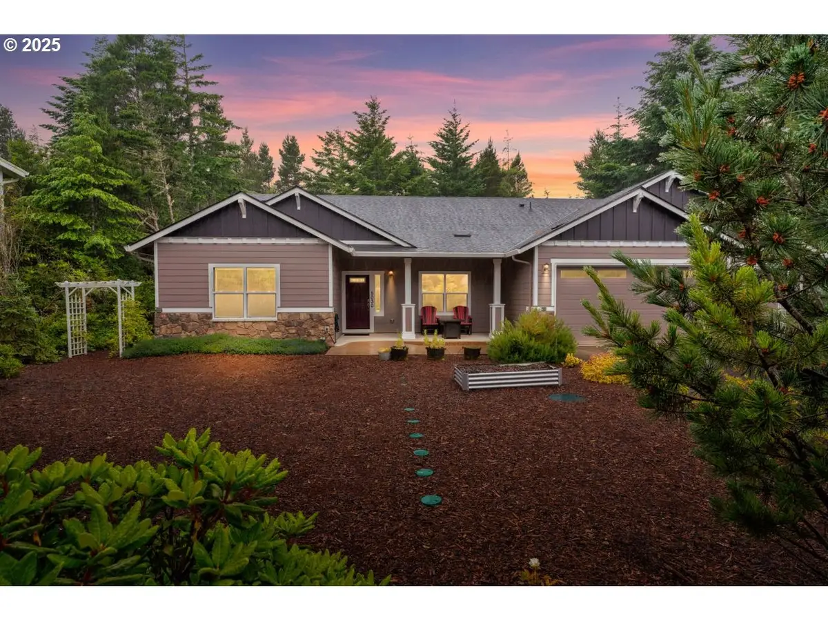 5030 Heceta Park Way, Florence, OR 97439 - Image #1