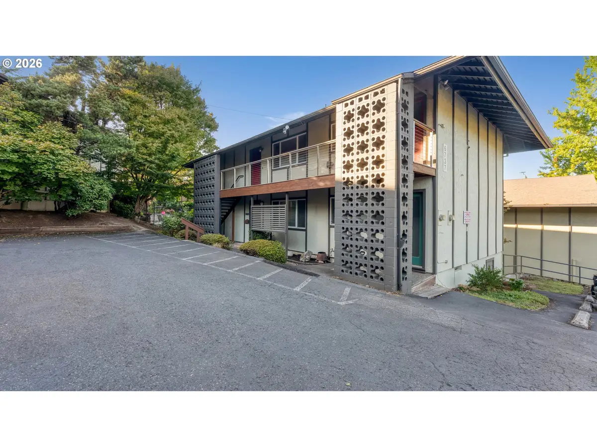 6737 SW 30th Ave #B, Portland, OR 97219 - #1