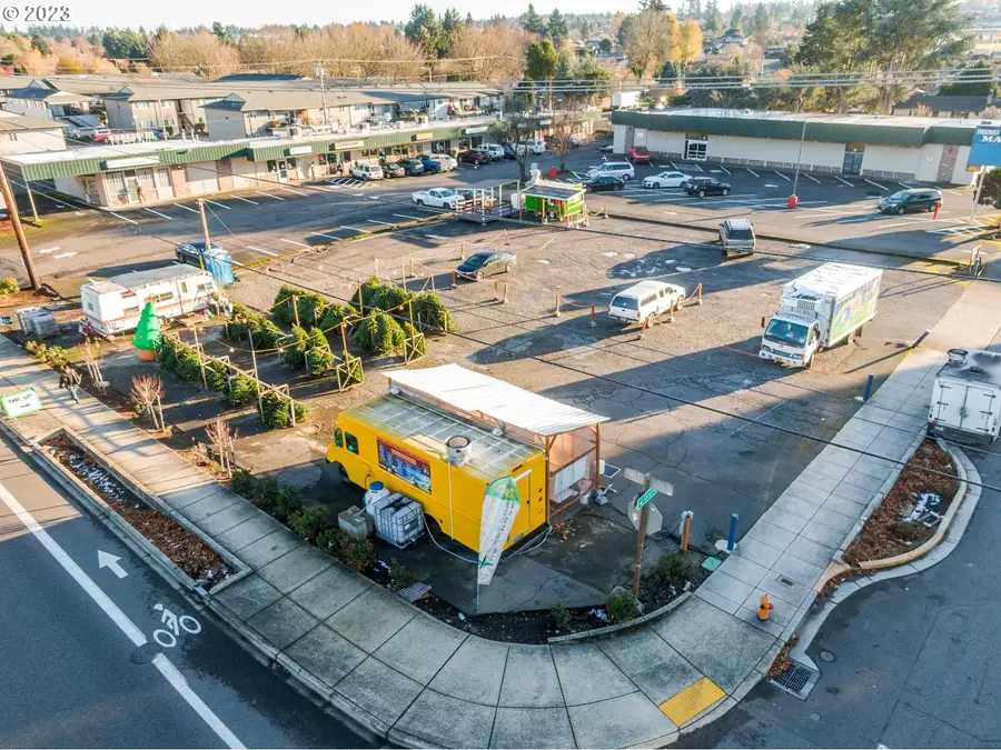 13116 NE Sandy Blvd, Portland, OR 97230 - Image #2