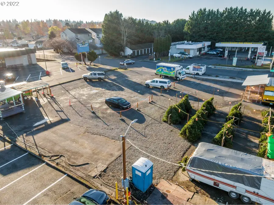 13116 NE Sandy Blvd, Portland, OR 97230 - Image #3