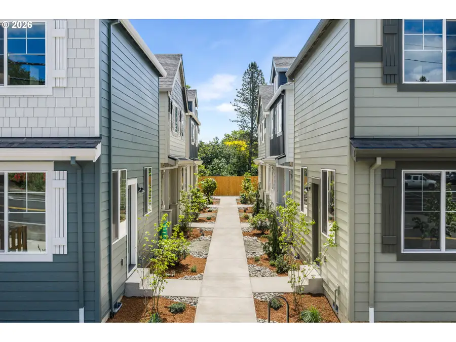 3624 SW Vermont St, Portland, OR 97219 - #2