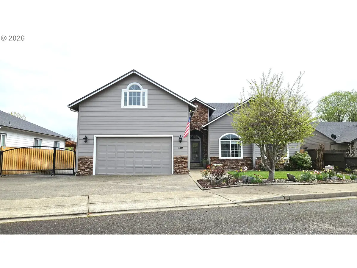 310 Ashwood St, Sutherlin, OR 97479 - #1