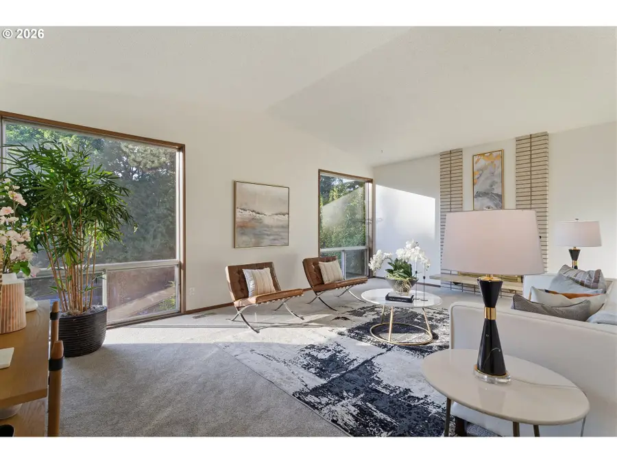 2816 SW Plum Ct, Portland, OR 97219 - #3
