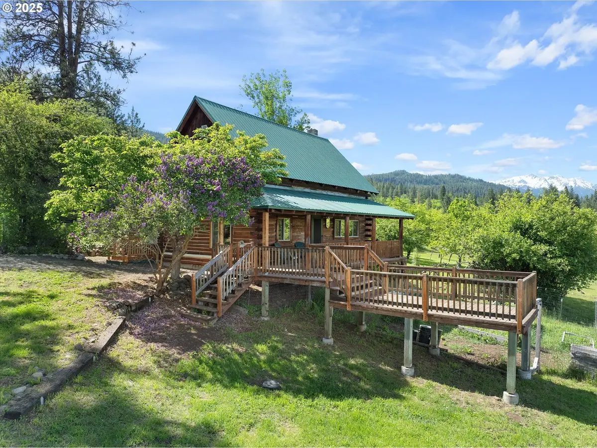 35912 Valley View Ln, Halfway, OR 97834 - Image #1