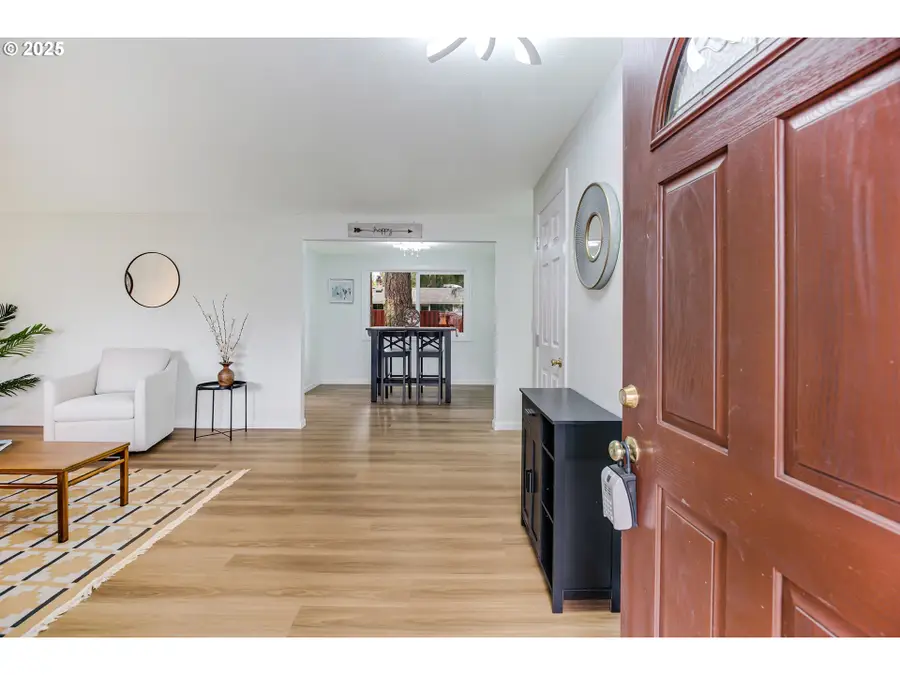 6050 SW Cross Creek Dr, Beaverton, OR 97078 - Image #3