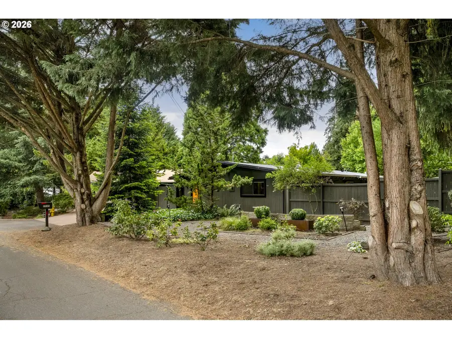7725 SW Stewart St, Portland, OR 97223 - #2