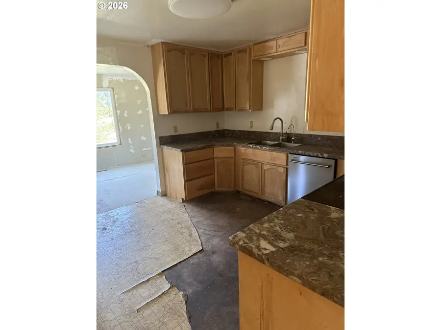 48205 Westoak Rd, Westfir, OR 97492 - #2